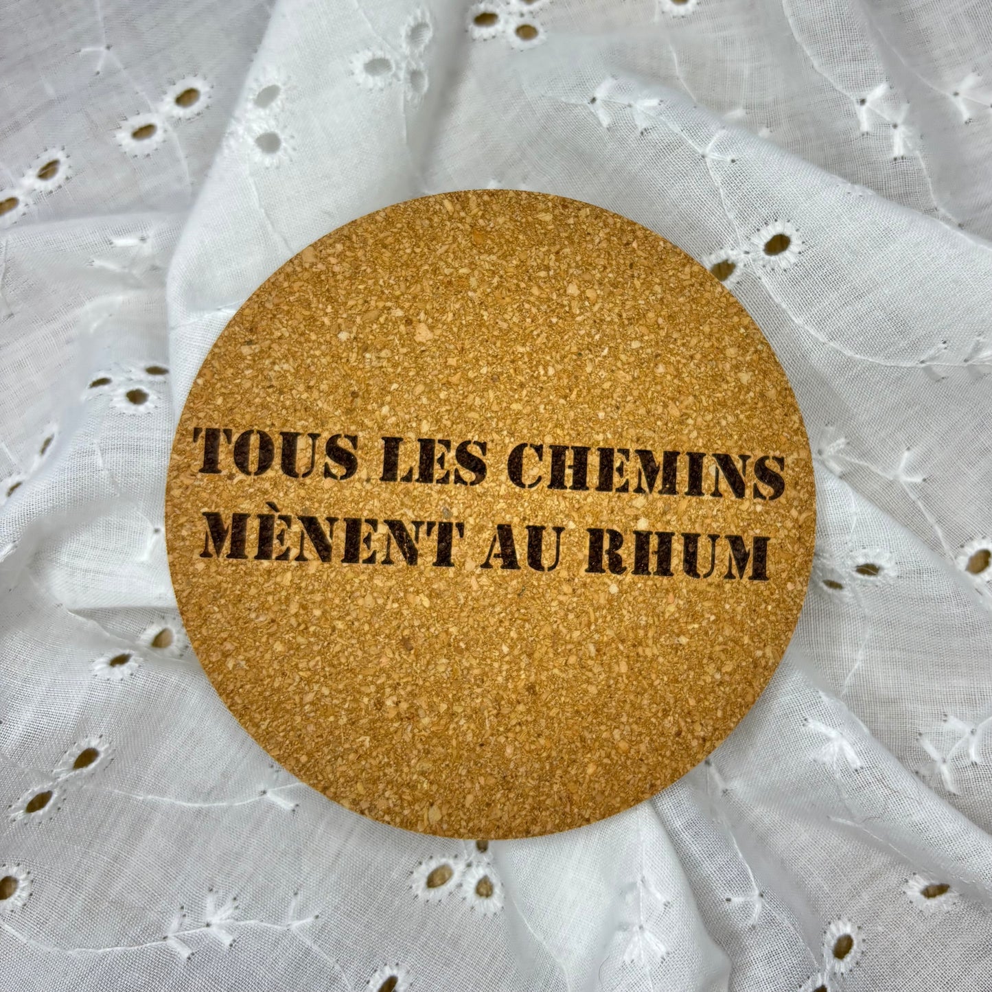 Dessous de verre en liège "Tous les chemins mènent au rhum"